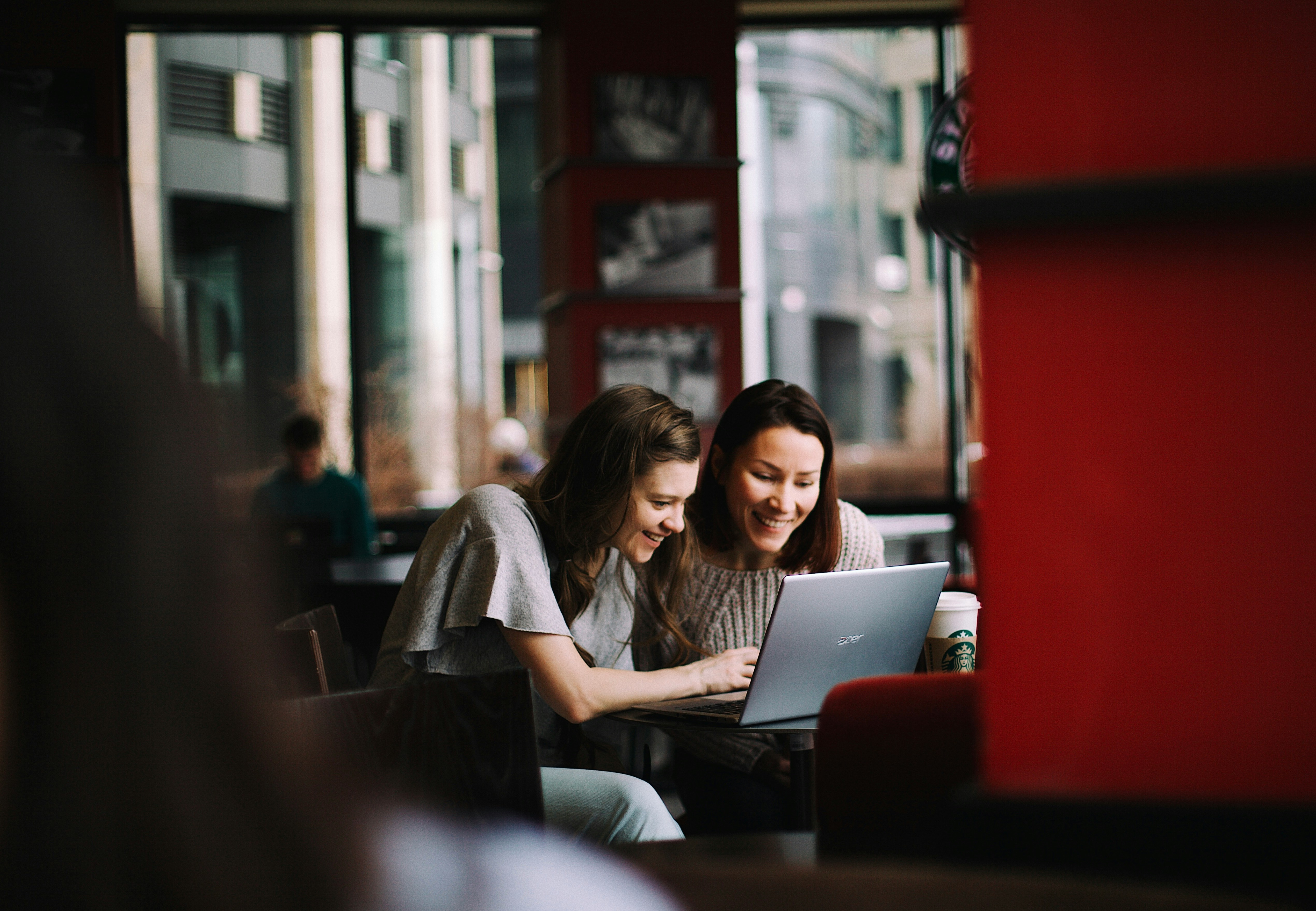 women learning to use gmail filter subject contains words