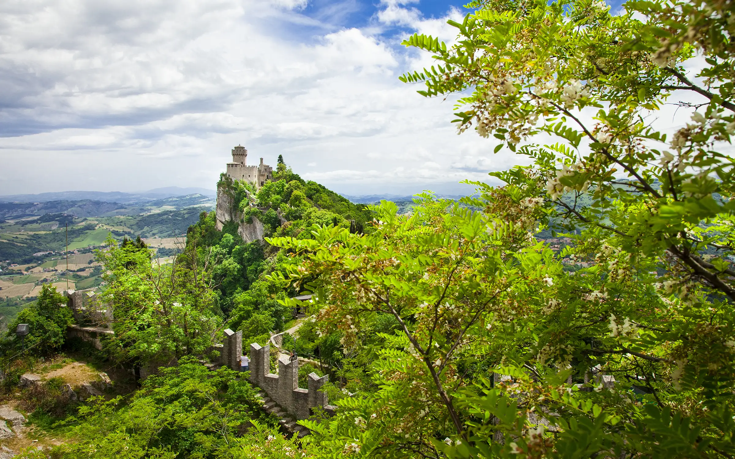 Slottene på Monte Titano i San Marino | Expa Travel