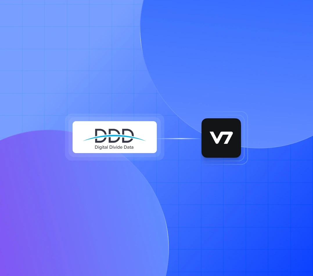 DDD and V7 logos together