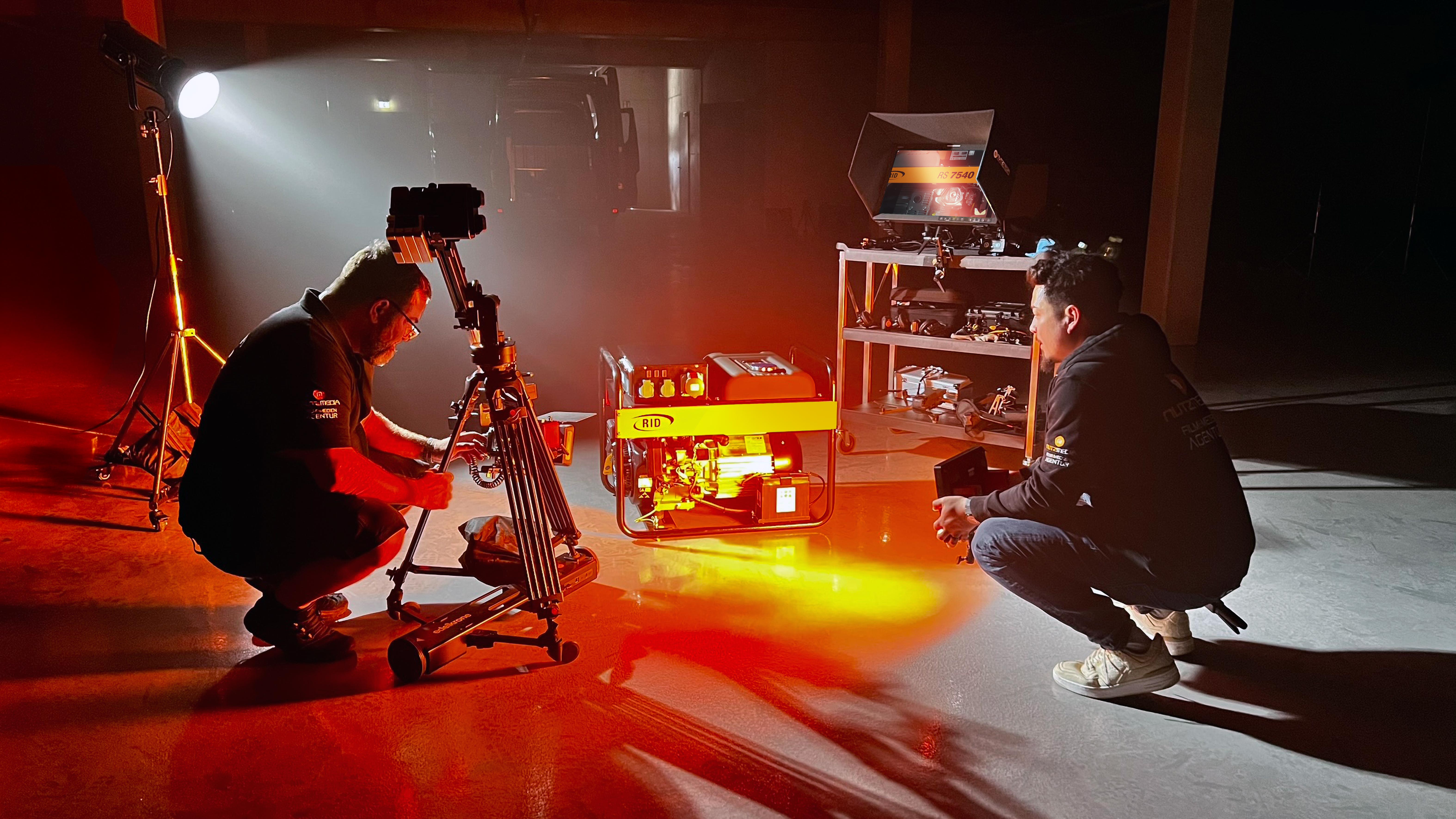 2 people working in a library