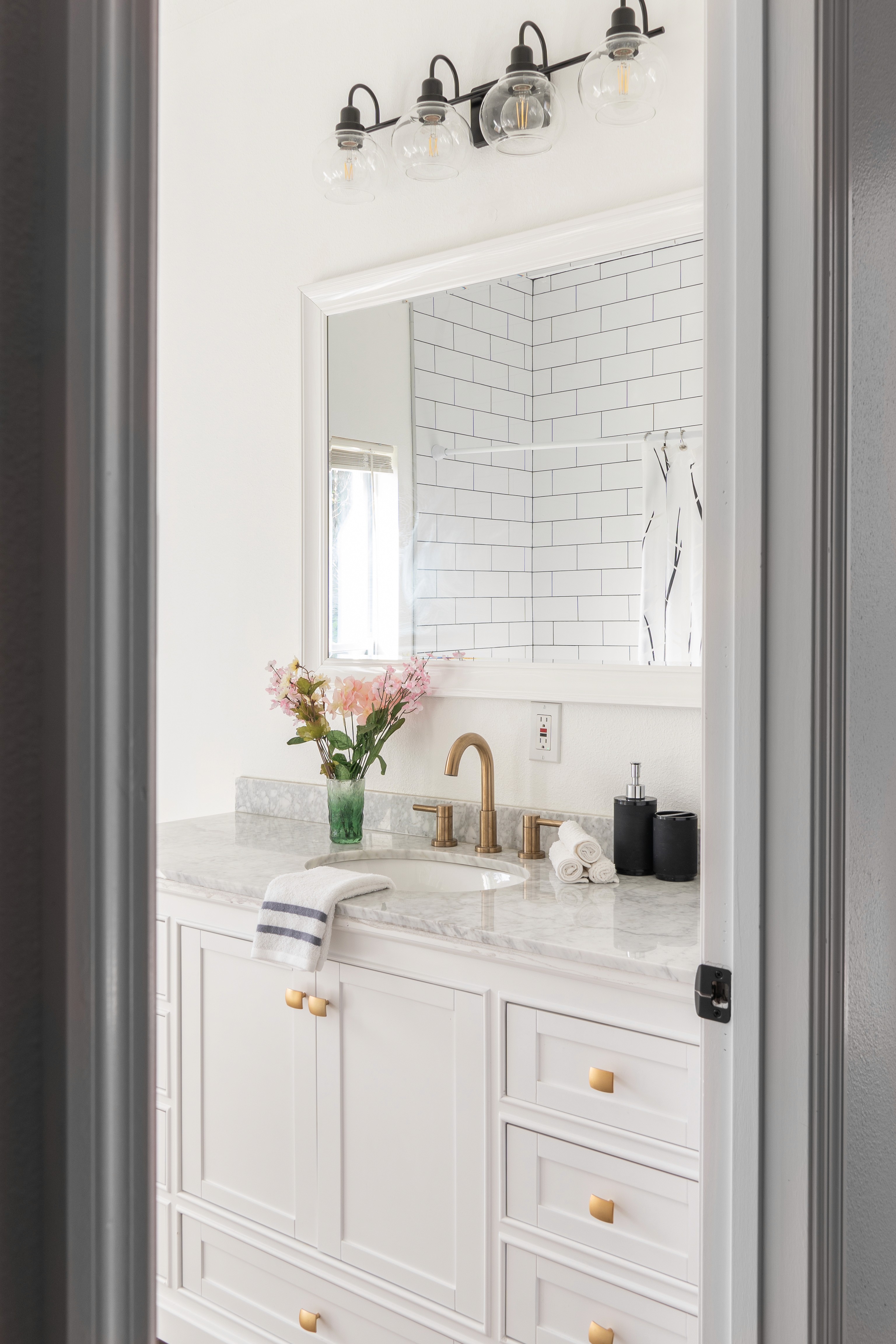 L’Espace Solis - Tampa, FL