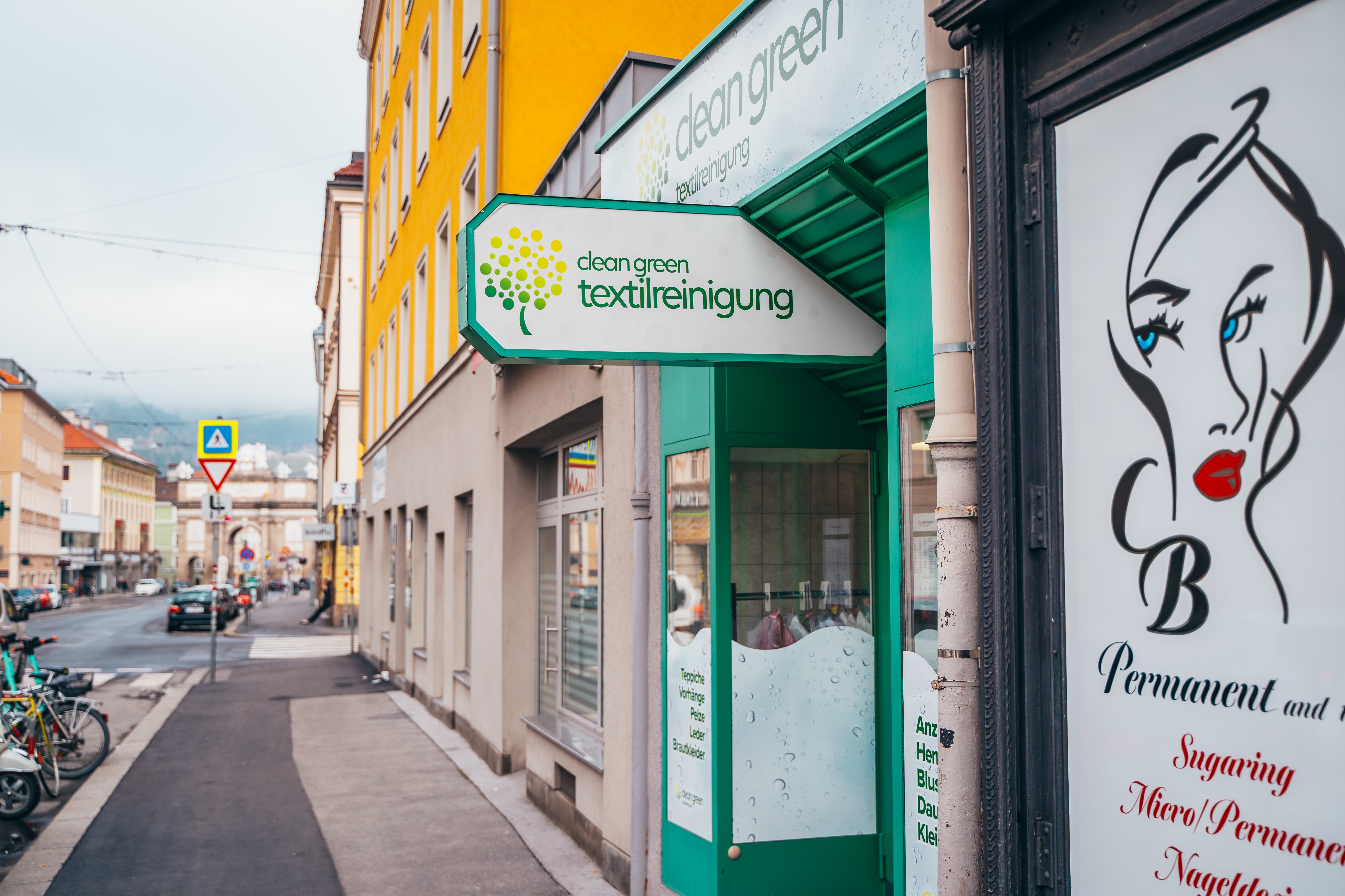 Textilreinigung von Außen