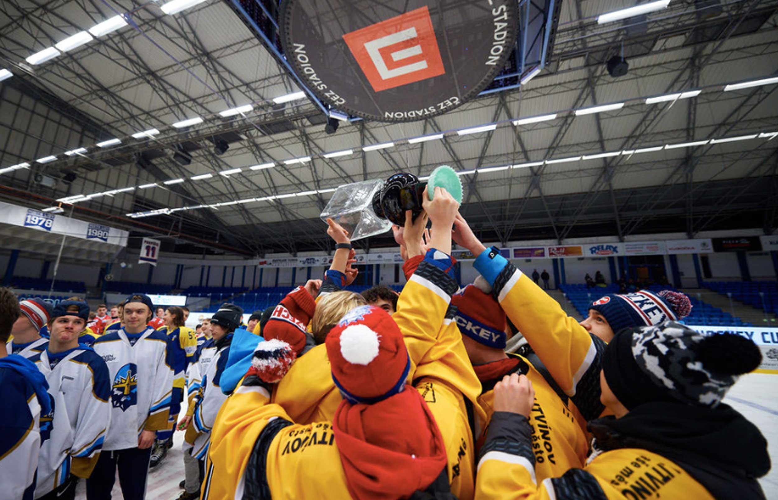 object-design-olmer-ad-winner-trophy-team-jiri-krejcirik