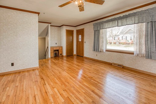 Photo 12 of 604 Isabell Street, Highland