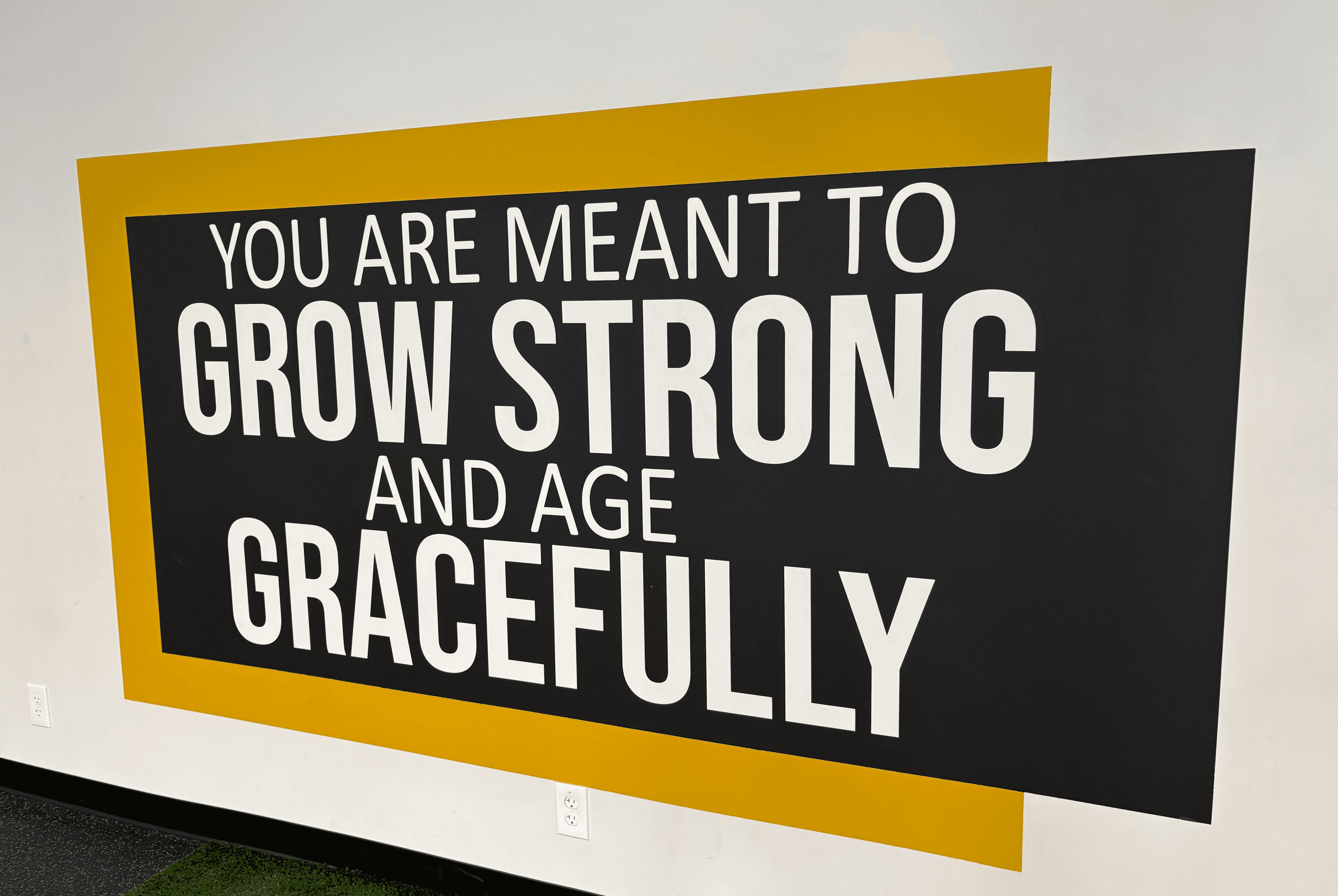 black and gray microphone stand