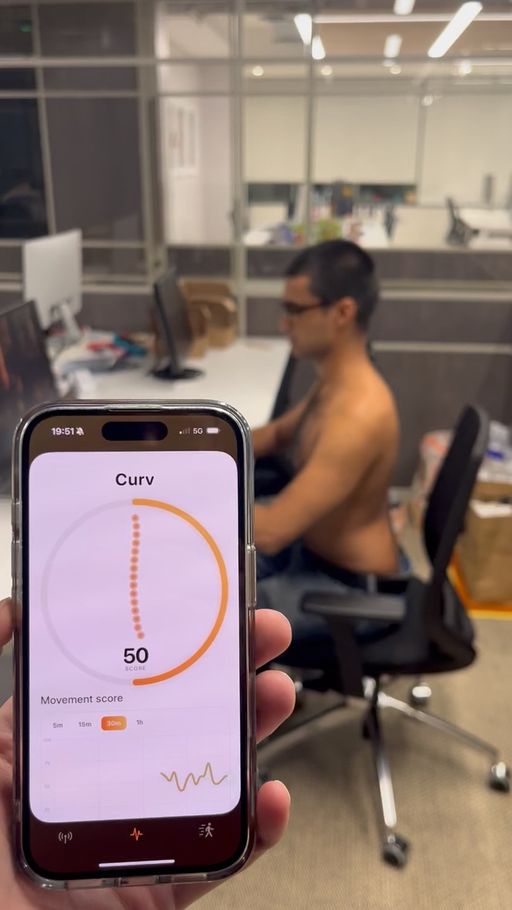Curv movement-tracking sports tape