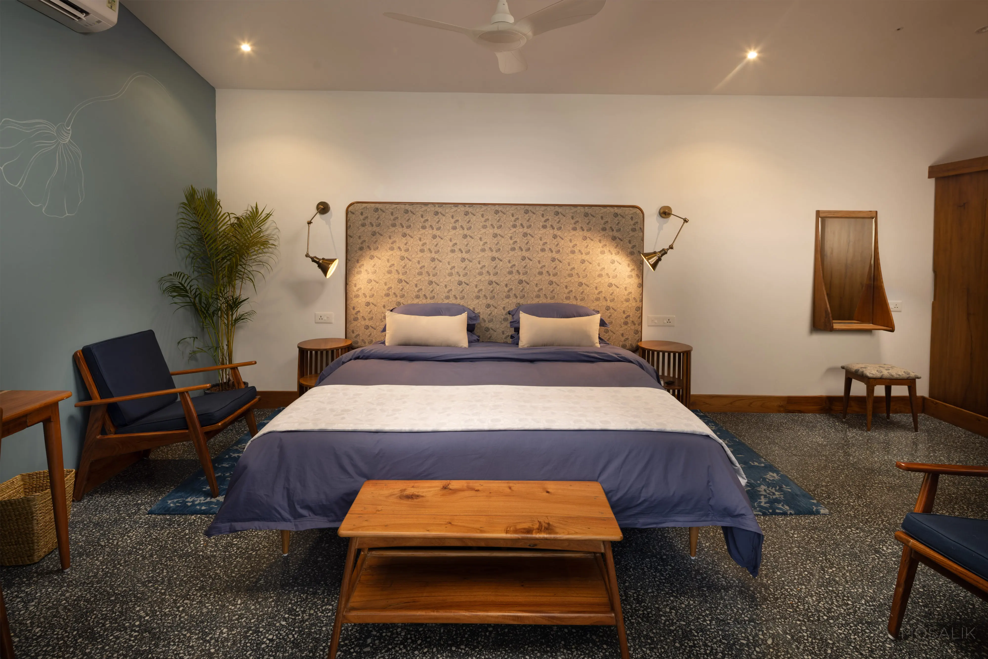 Jaali Blue Bed