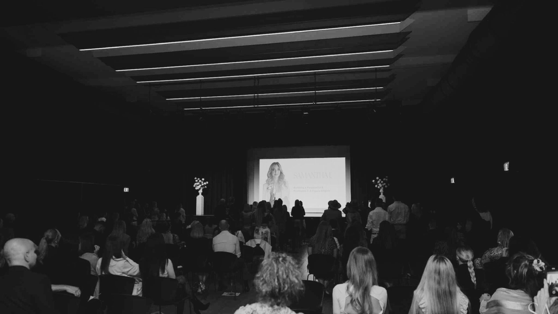 person hand in a dramatic lighting