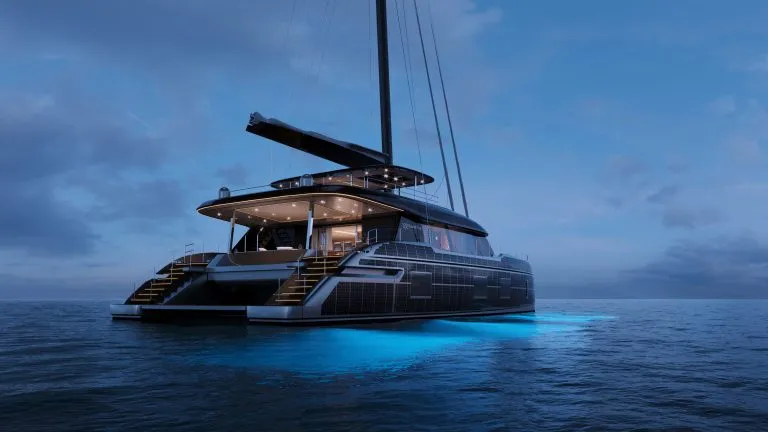 Sunreef 100 by night