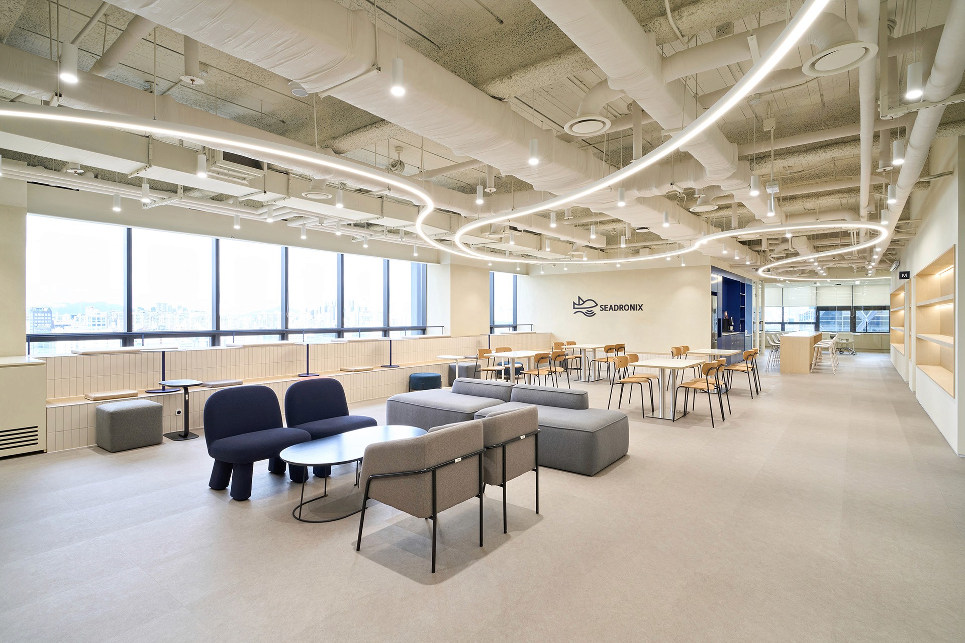 Korea Credit Data Office Interior Project by Bluepin
