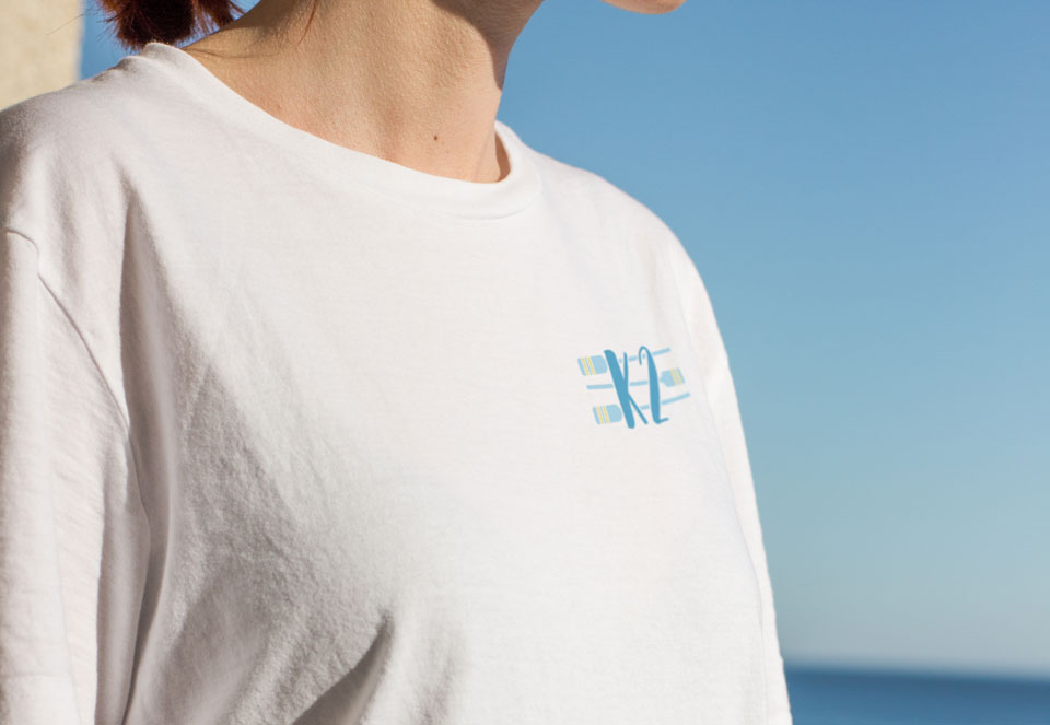 T-shirt with logo