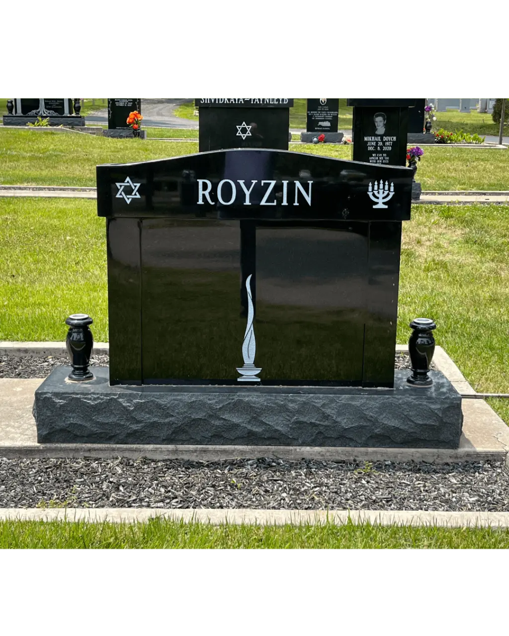 jewish monuments and memorials