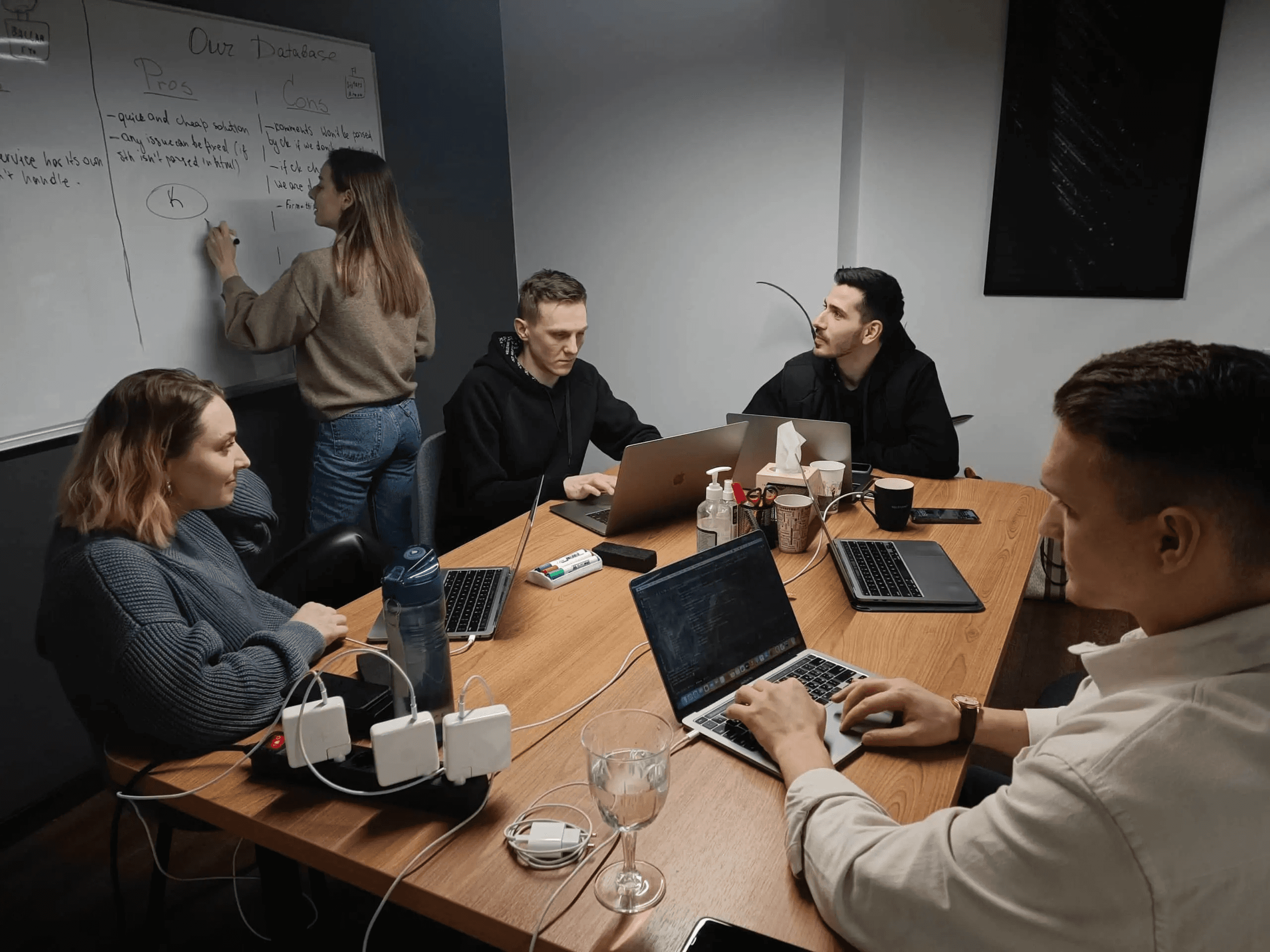 How Vector Databases Help with LLMs