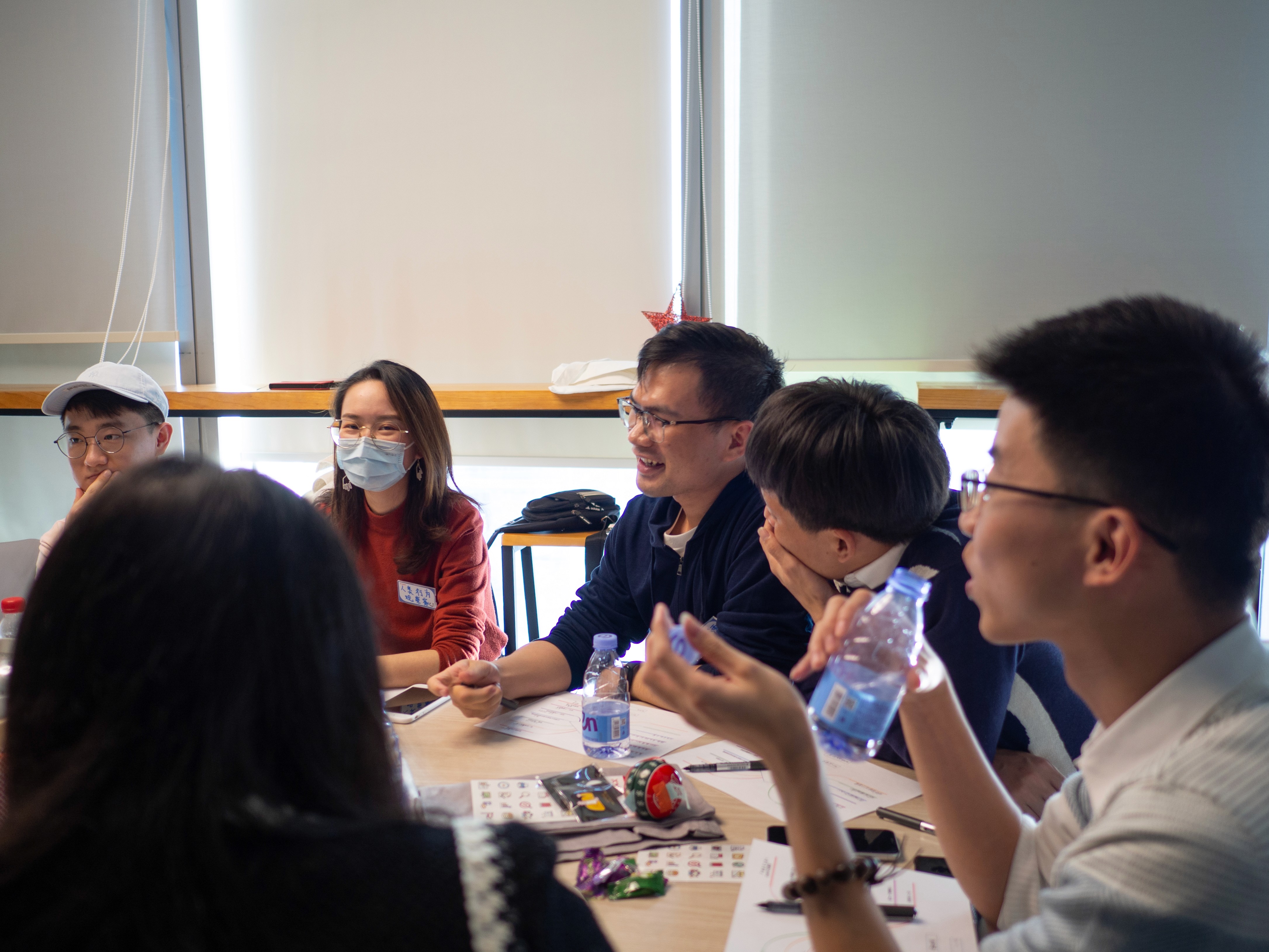 互动交流的沙龙活动