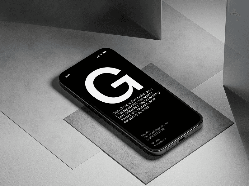 iPhone mockup