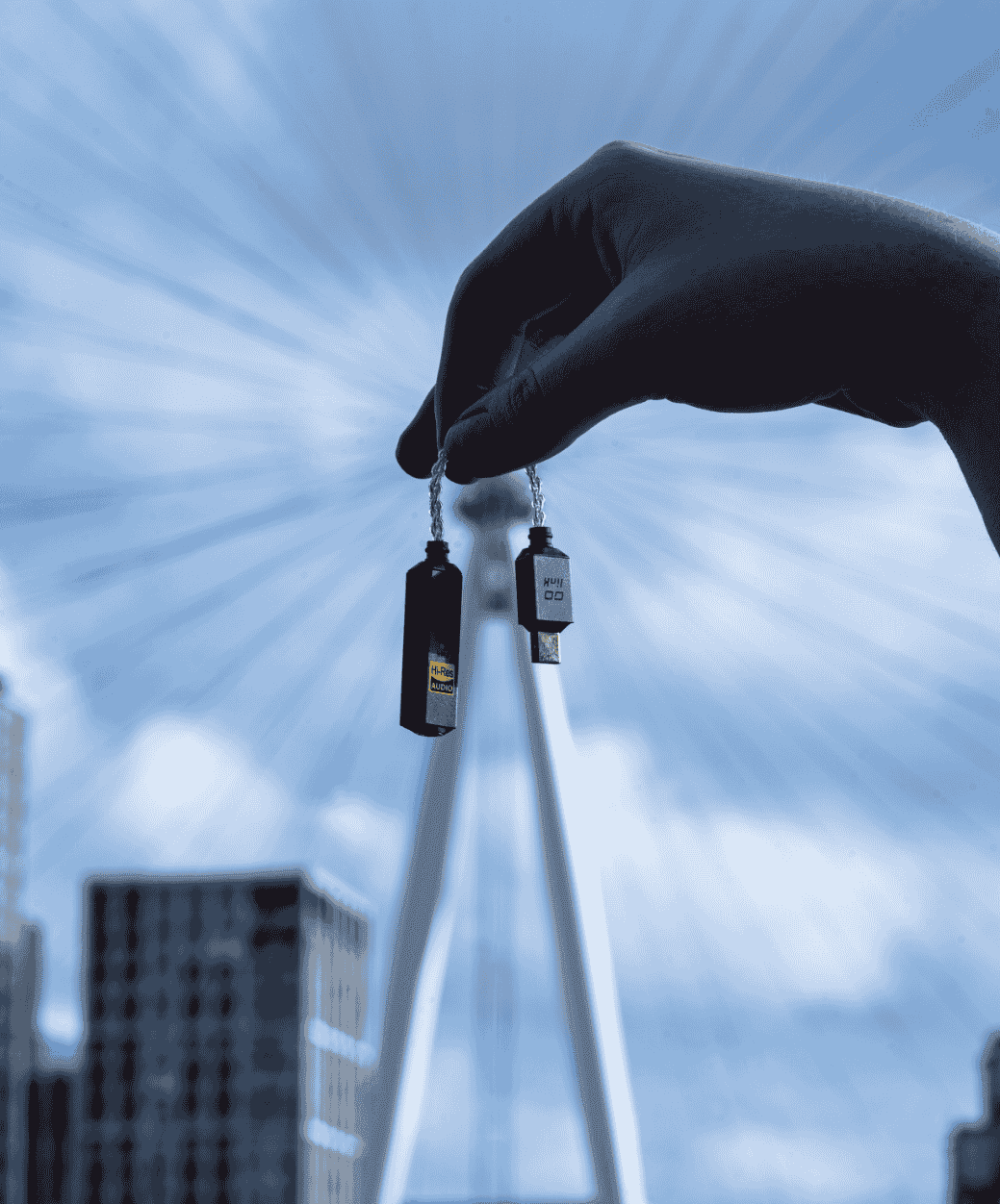 iFi Audio GO LINK 2 - Lifestyle 2 - LE STUDIO HIFI