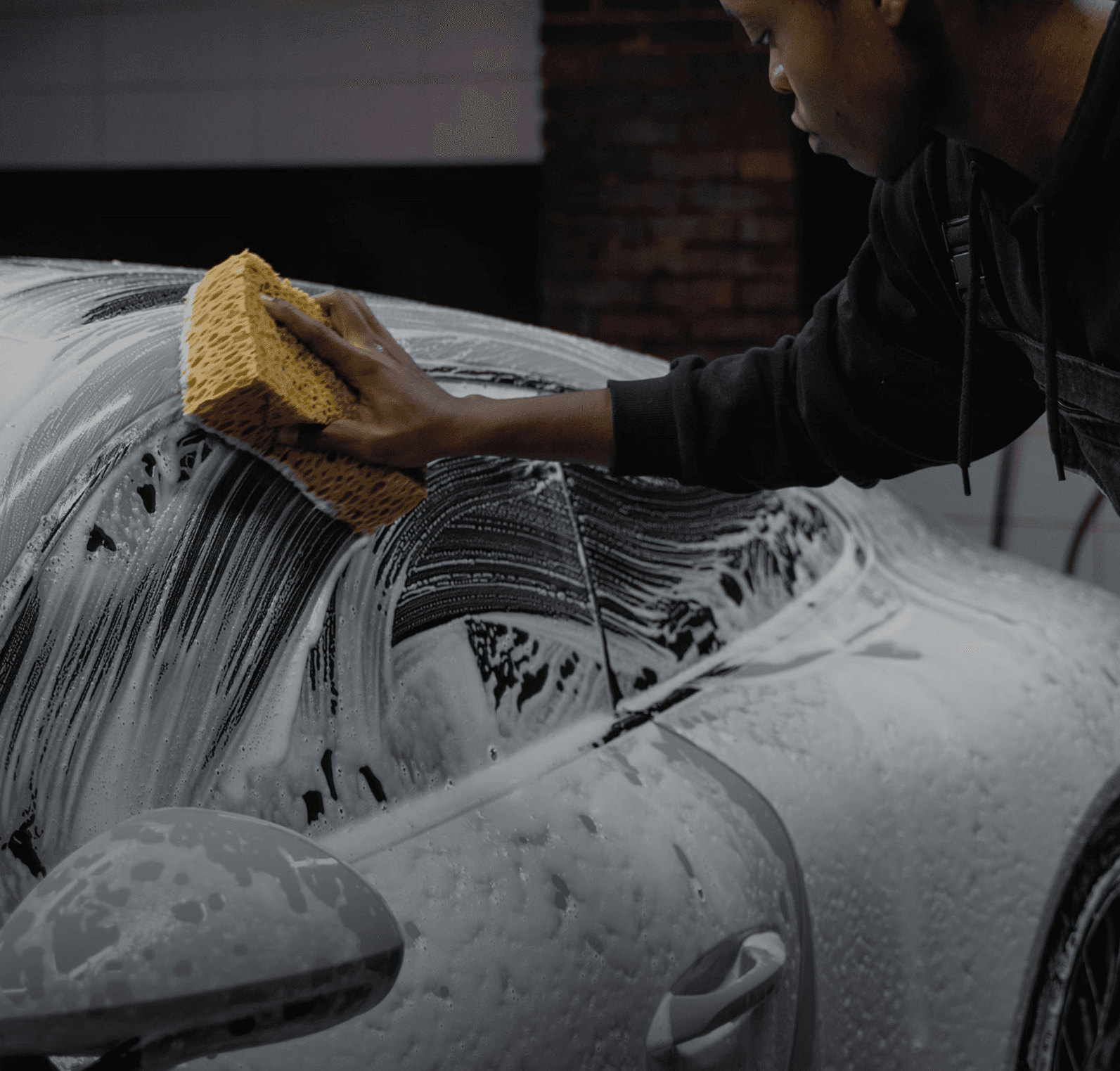 Dynamic picture of a cyclist riding downhill