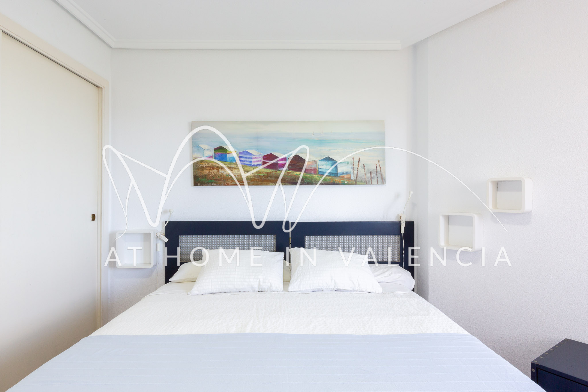 Apartment's kitchen photo