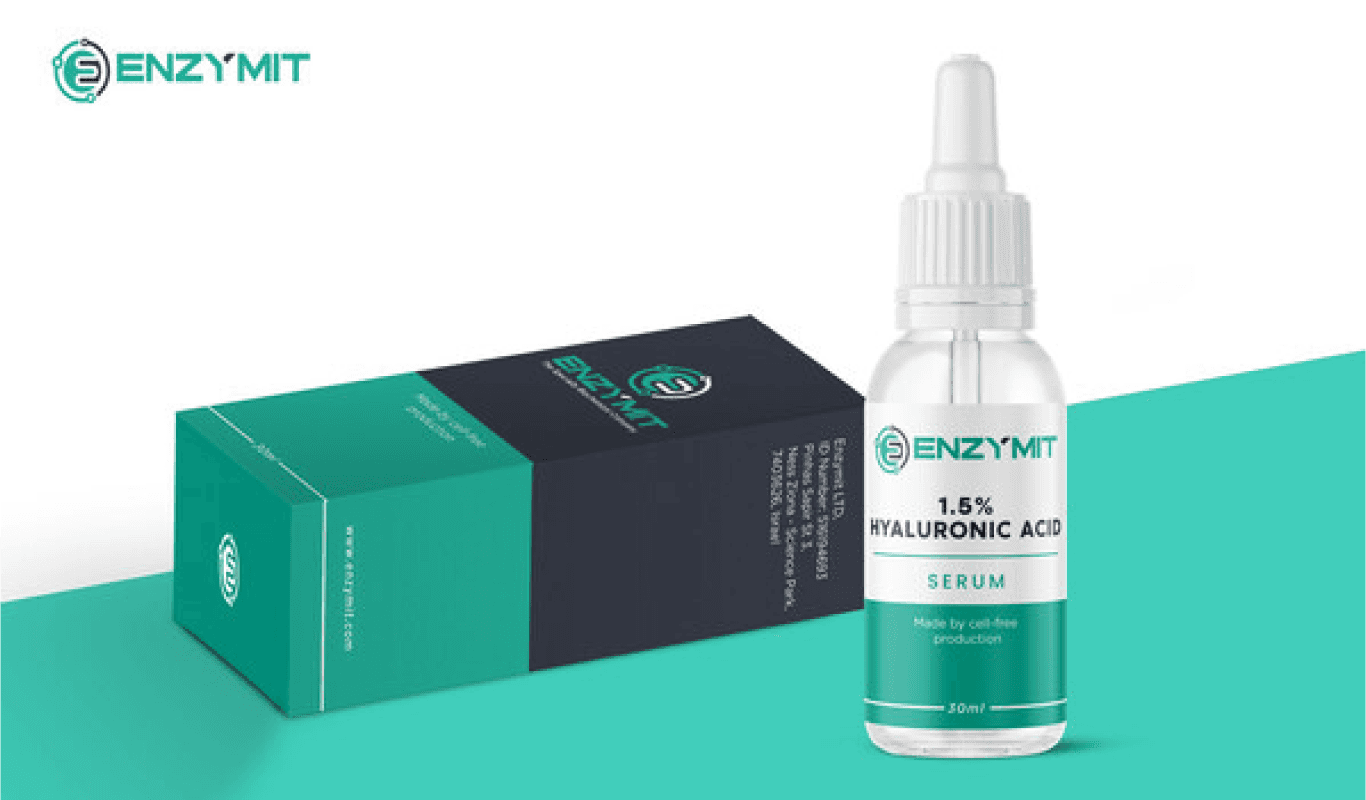 Display of Hialuronic Acid  bottles of Enzymit.