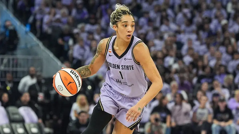 Gabby Williams sous le maillot des Golden State Valkyries