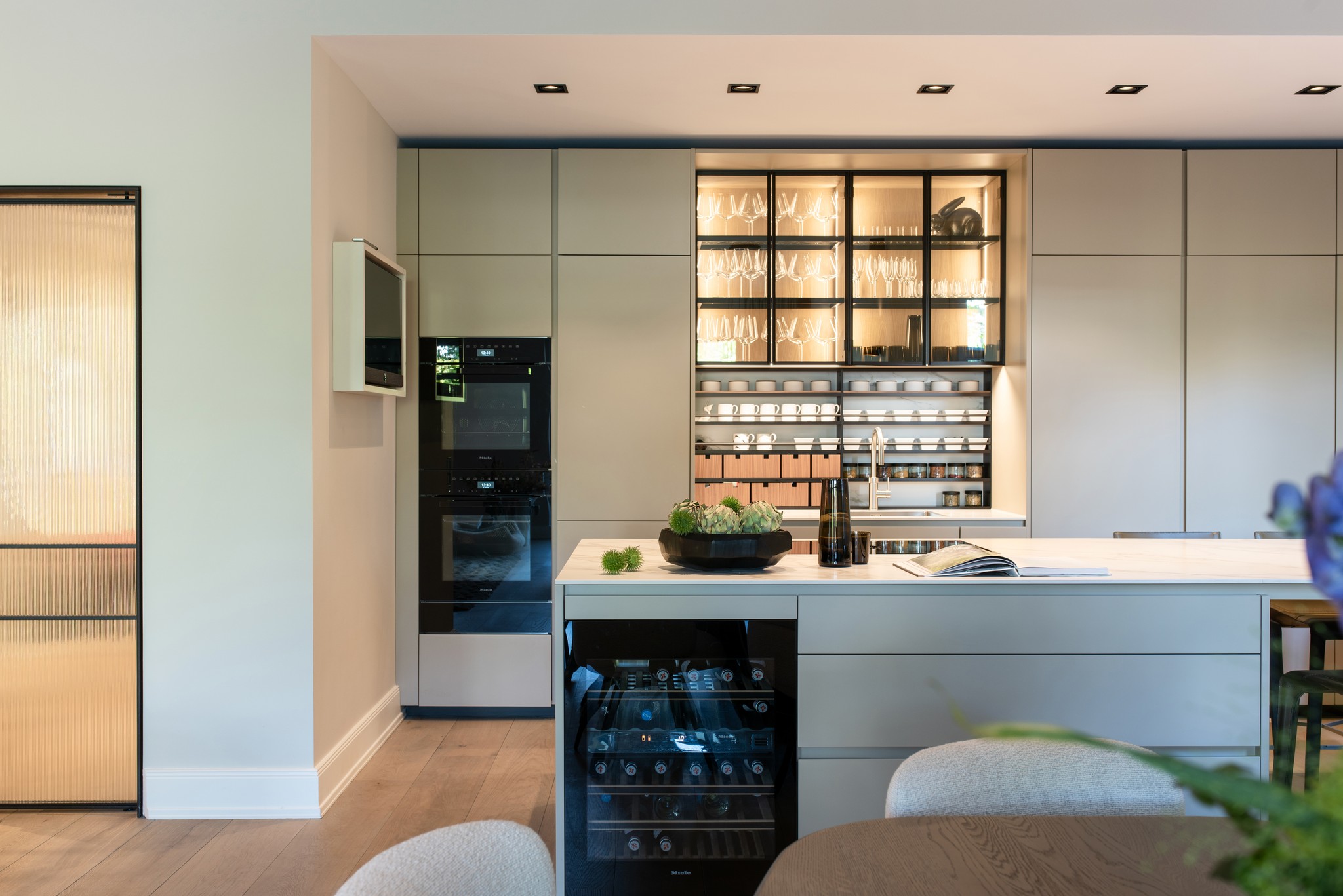 be. INTERIOR STUDIO | GALERIE | Küche