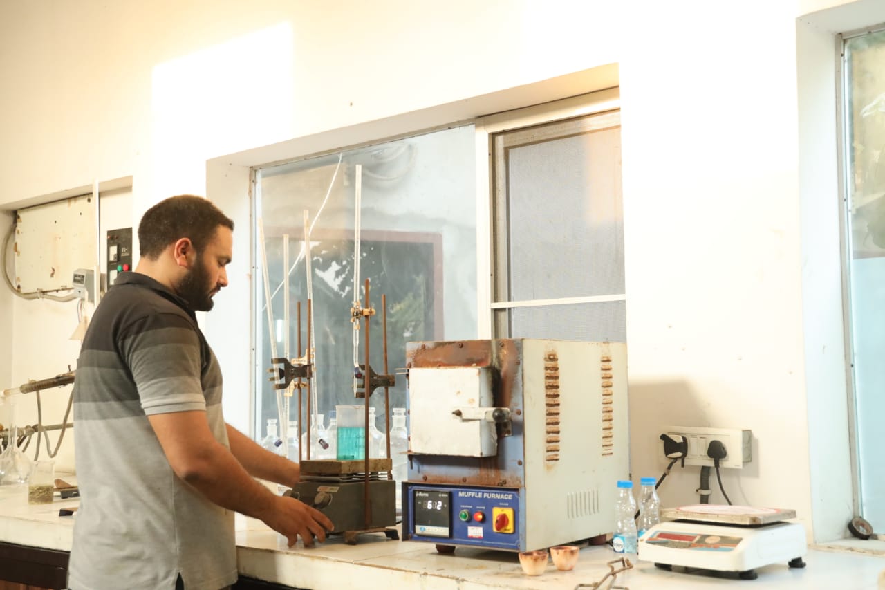 OWNER : MR. MAHESH CHAND SAINI Saini Cattle Feed Store(TARA CATTLE FEED), Khurja ( Bulandshahr ) UP, INDIA