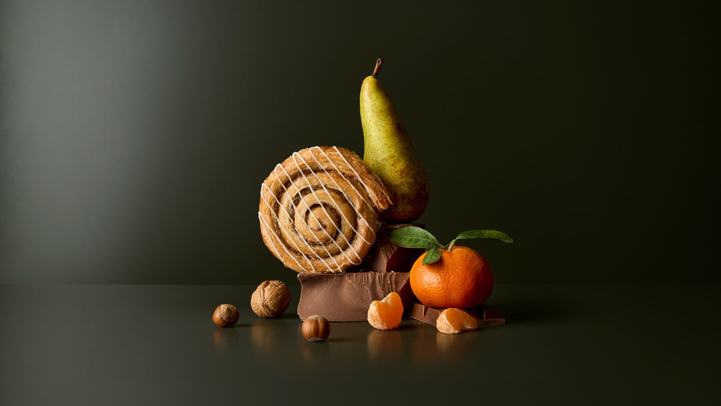 white apple keyboard on white table