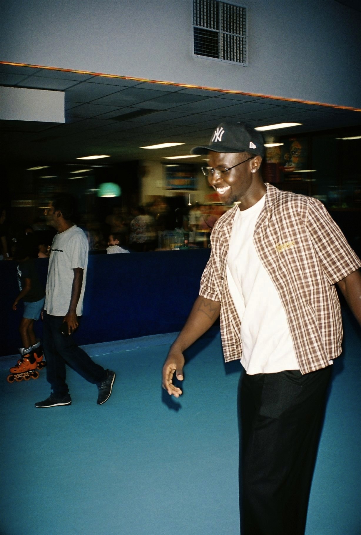 Tablet in hand where the wireframe is displayed