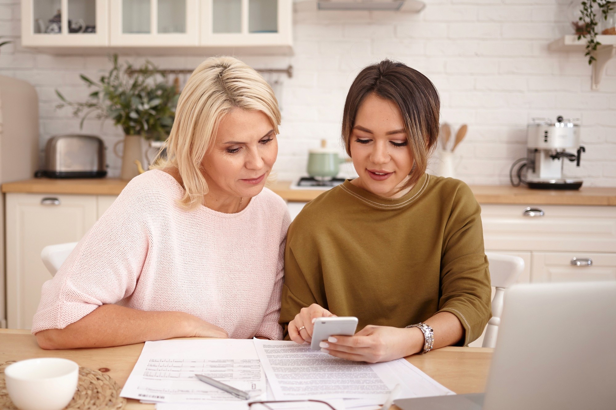 mum daughter comparing home loan options redraw facilities offset accounts