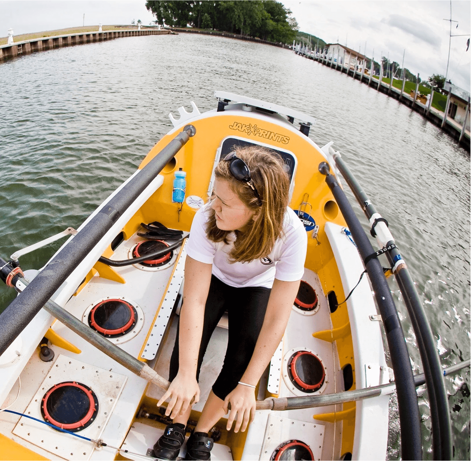 photography of people inside room during daytime