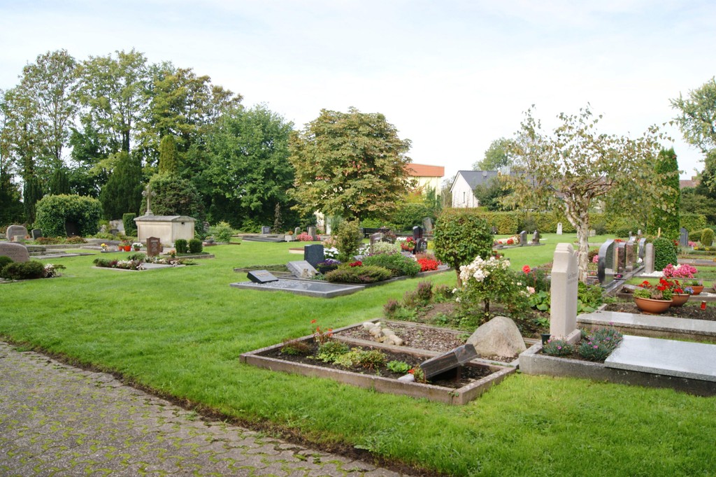 Friedhof Elsfleth – Blick über den Friedhof