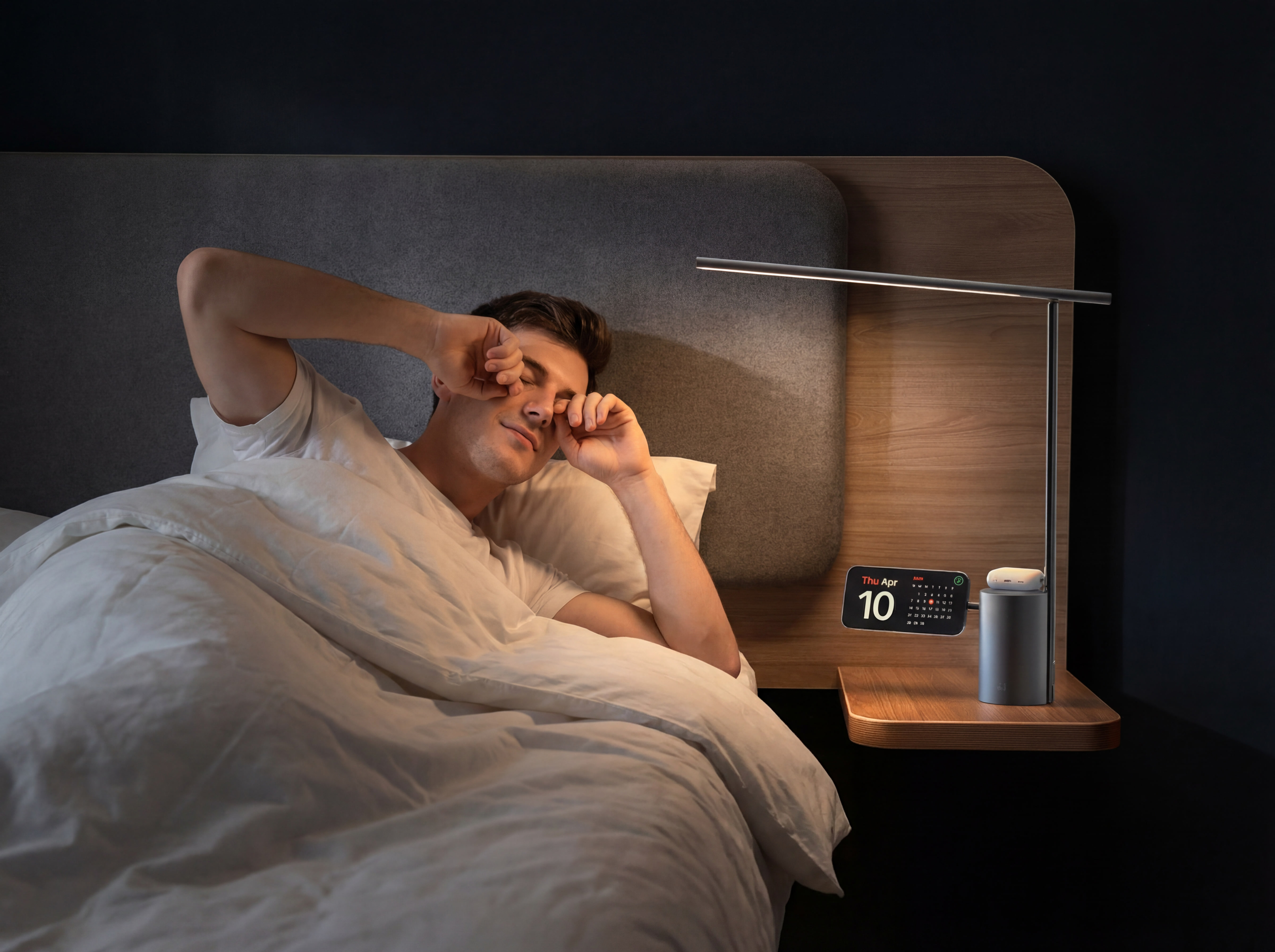 Chrome gradient cube with rounded edges on a white background—minimal 3D object for modern product design.