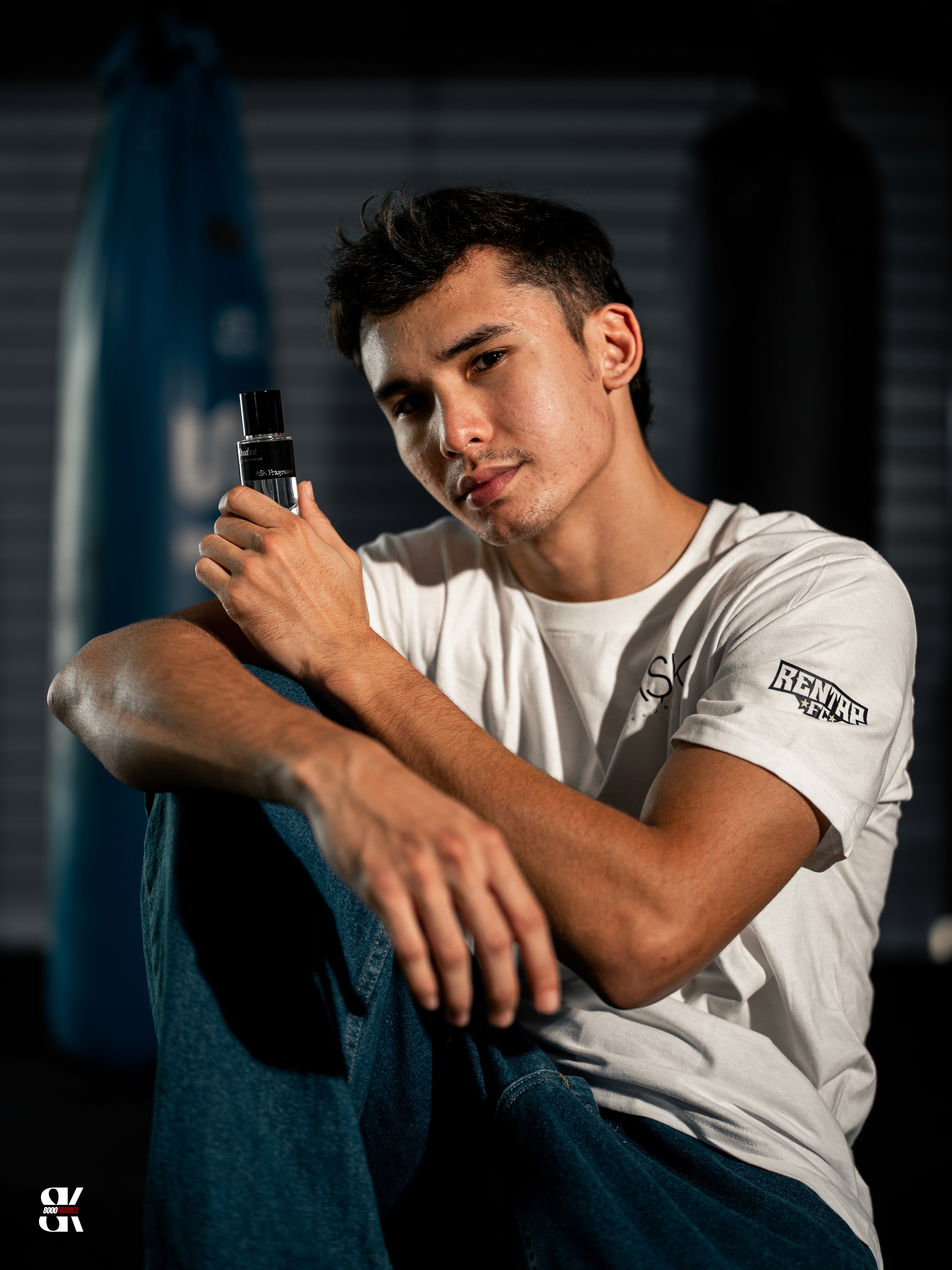 a black female model