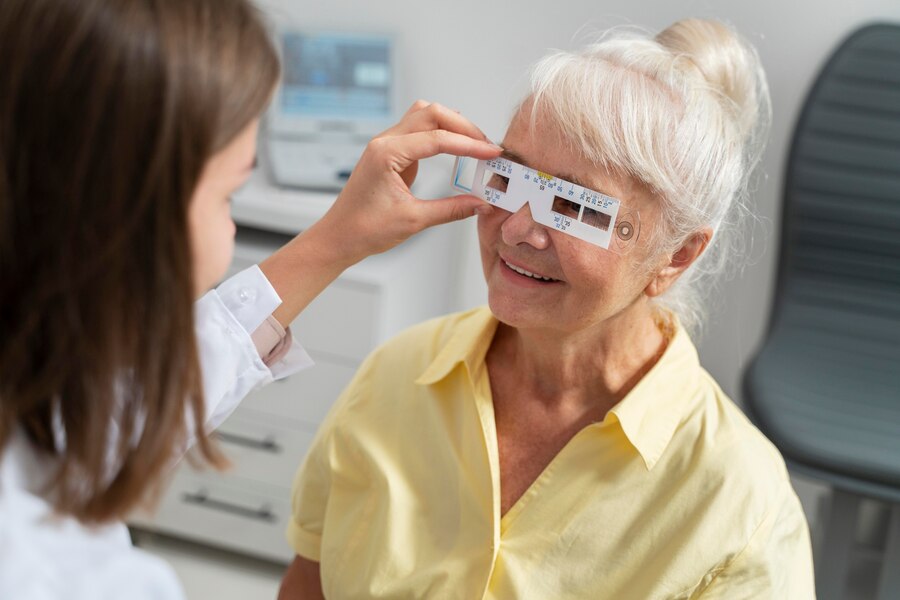 A women having her eyesight checked at an Orthopedic Clinic.