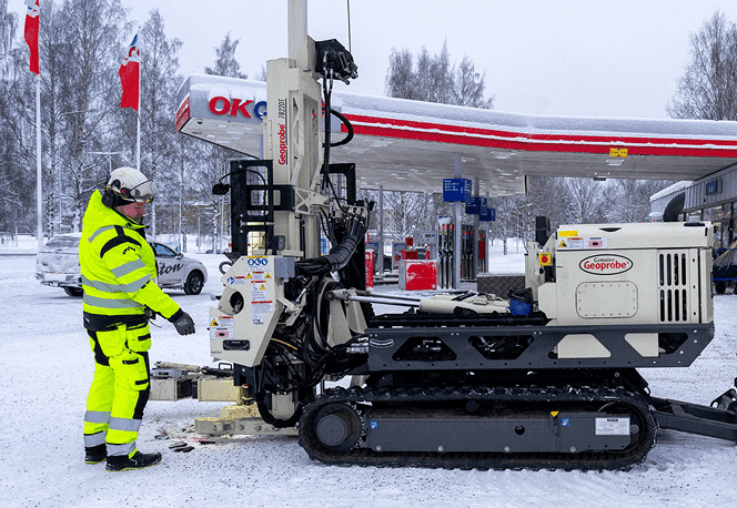 Envix som utför Geoprobe tjänster på bensinmack.