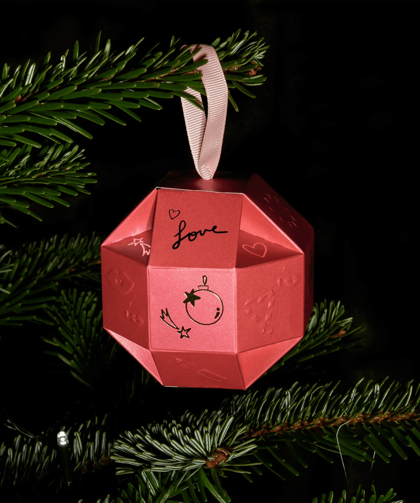 Christmas bauble packaging