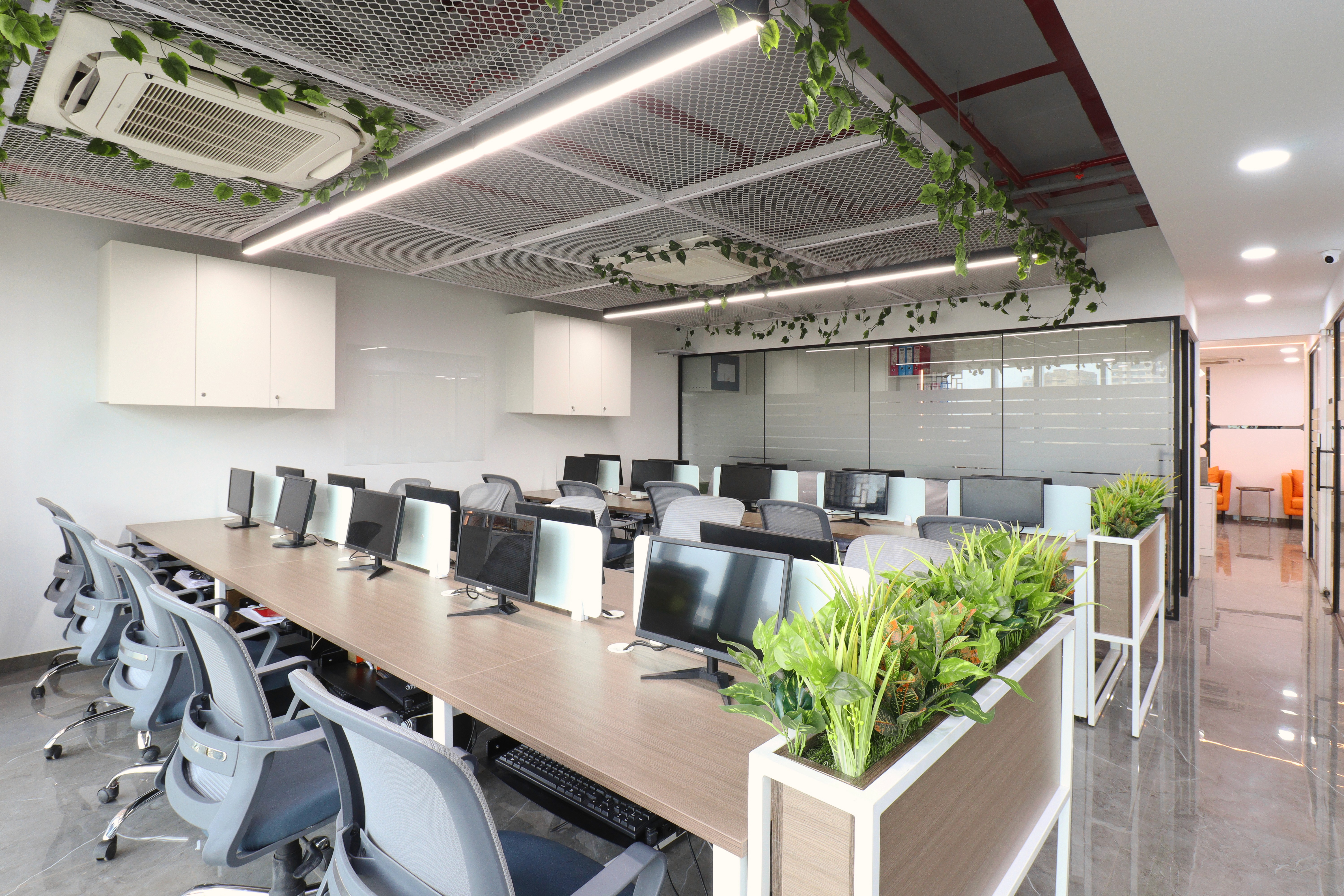 Office lighting and ceiling design detail