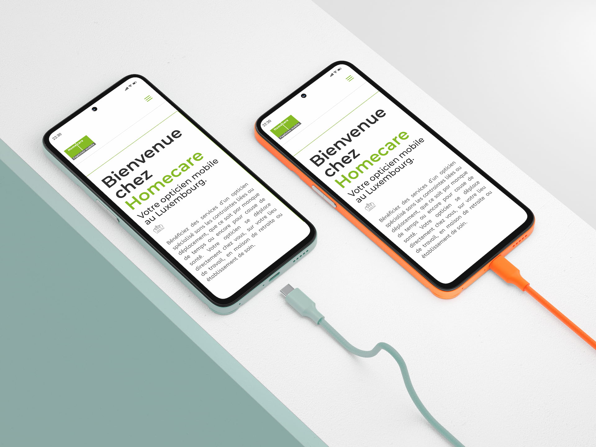 téléphones affichant le site internet de homecare