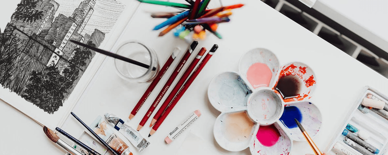 Hướng dẫn chọn dụng cụ vẽ tranh thích hợp cho người mới học