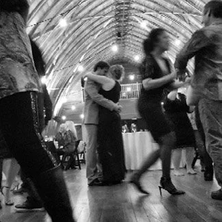 How Many Songs for a Wedding DJ Do You Actually Need?