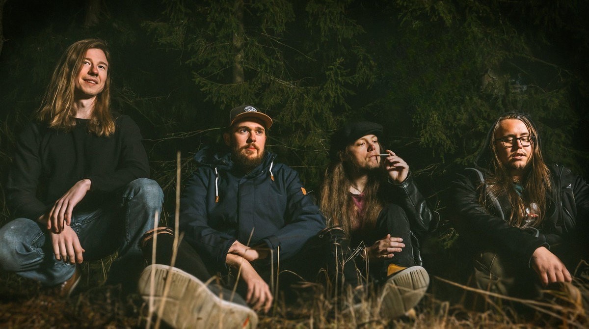 Photo by © Tidal Wave promo