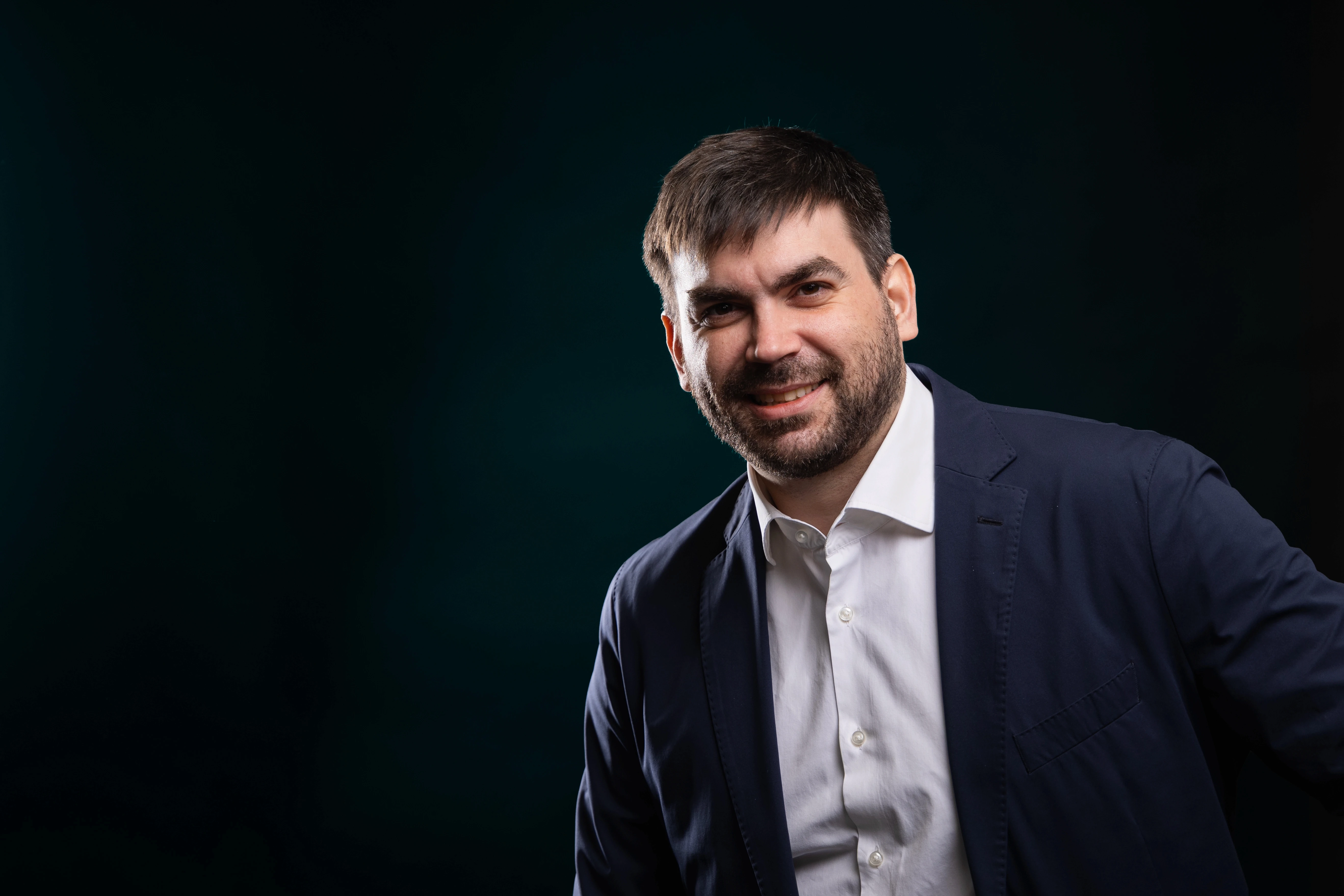 Dr. Michael Papastavrou