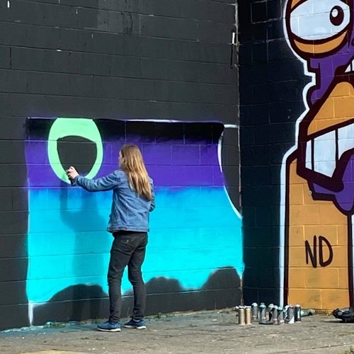 Someone making street art