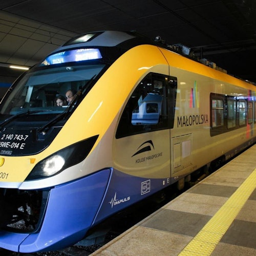 Krakow: Train Transfer from Airport to Central Station tickets in Balice