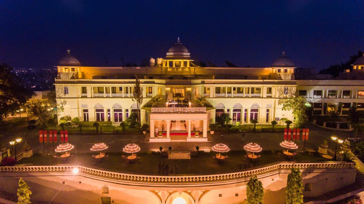 Bharat Hotels