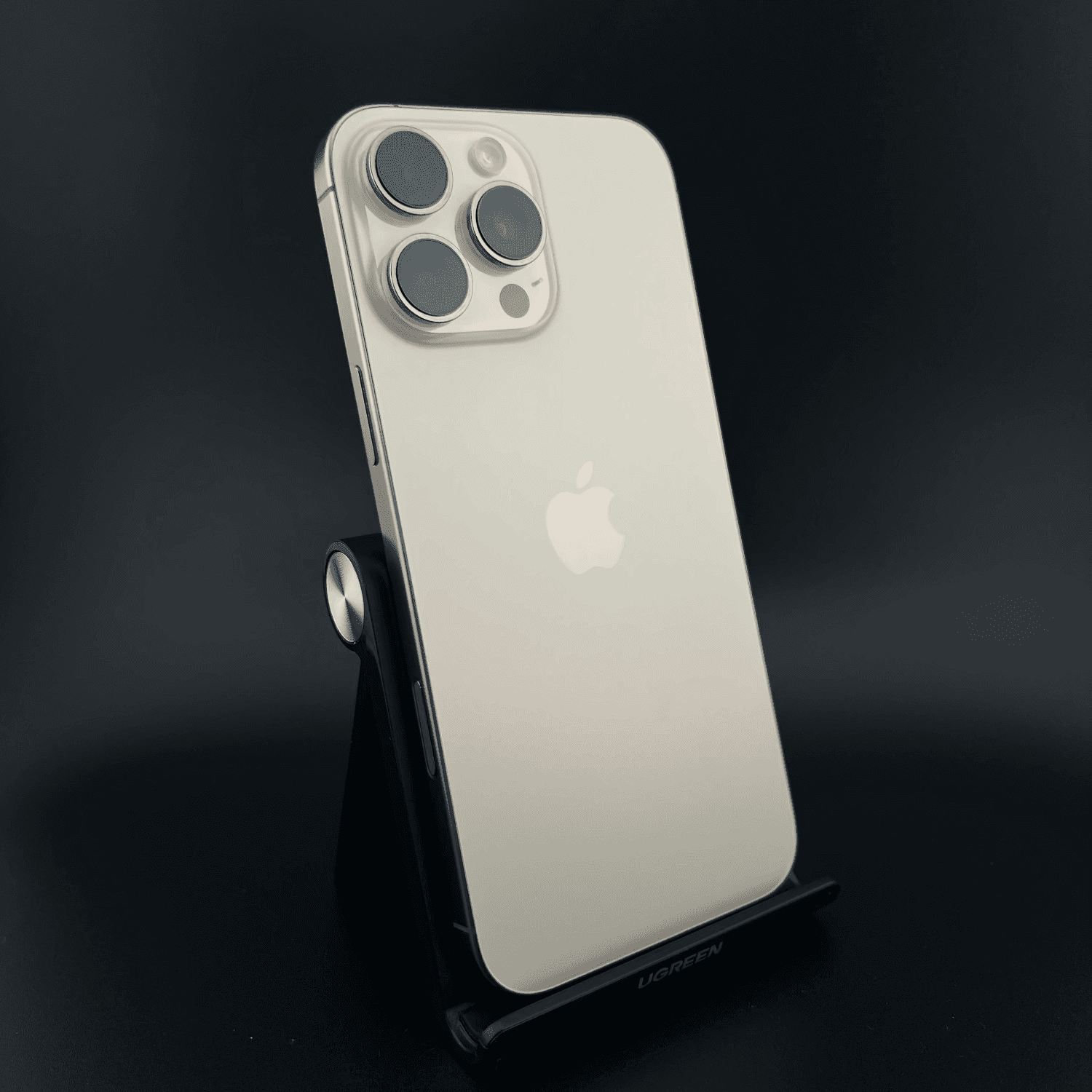 iPhone 16 Pro Max usagé certifié, débloqué, avec garantie