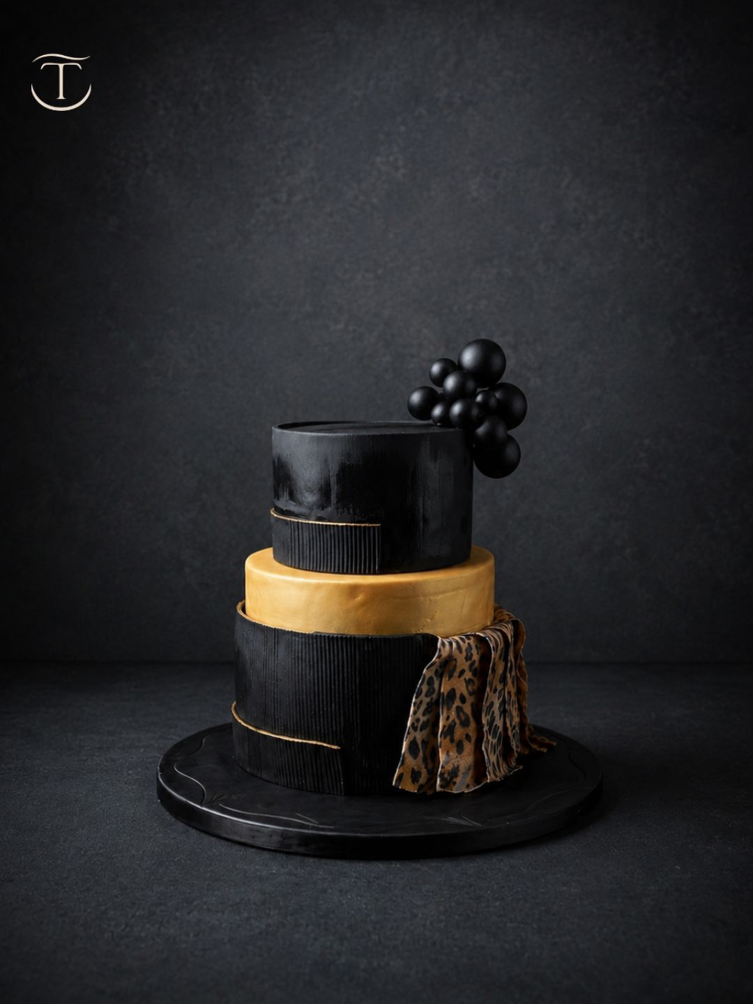 black-gold-leopard-cake-design-2-layers