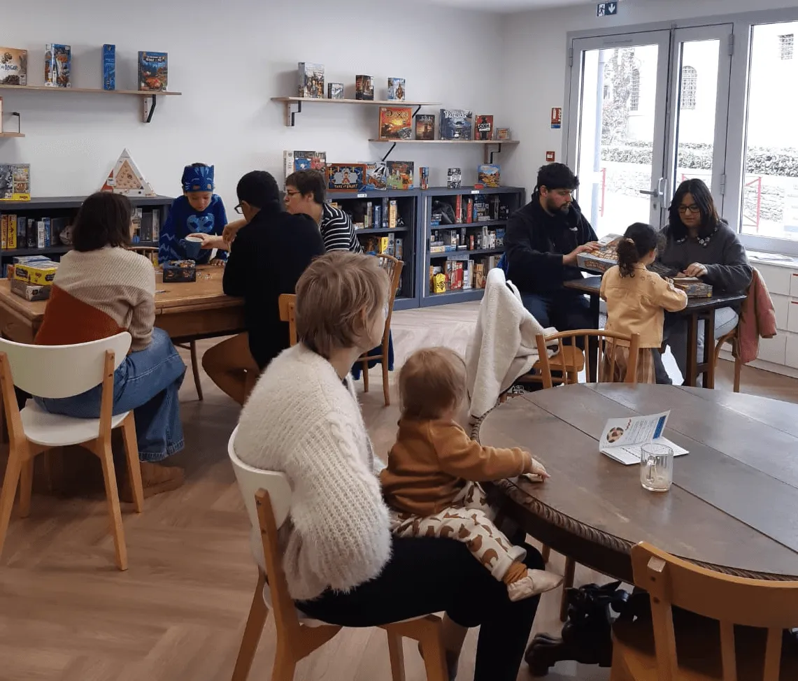 Activité collective organisée par le Centre Social