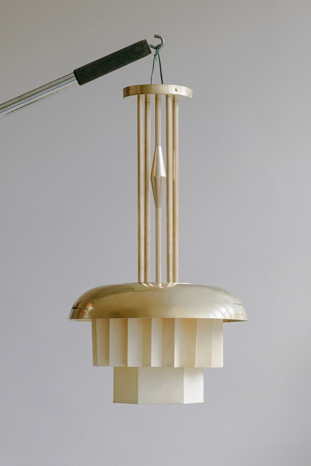 cover-luna-i-01-wall-light-brass-borosilicate-glass-jiri-krejcirik.jpg