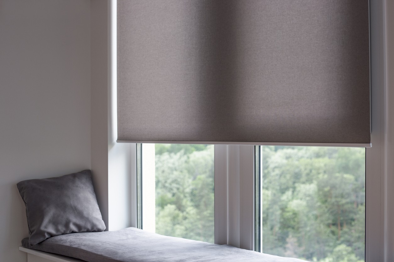 automatic roller blinds